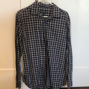 Gap classic fit checkered button down shirt